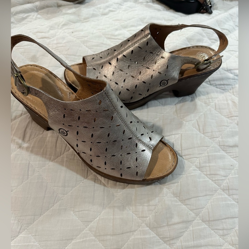 Born wedge sandals size 10
